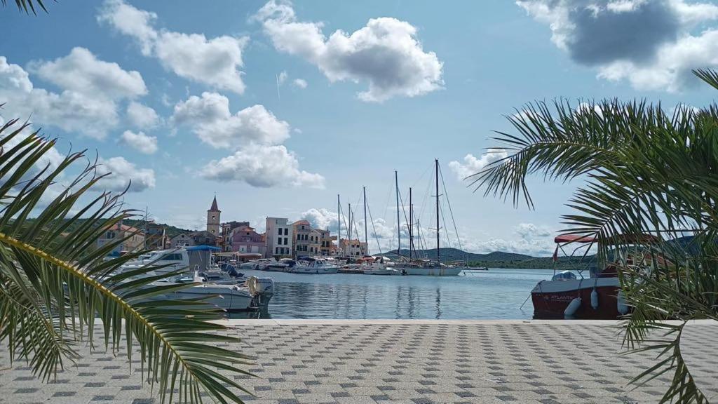 Apartman As Pirovac Exteriér fotografie