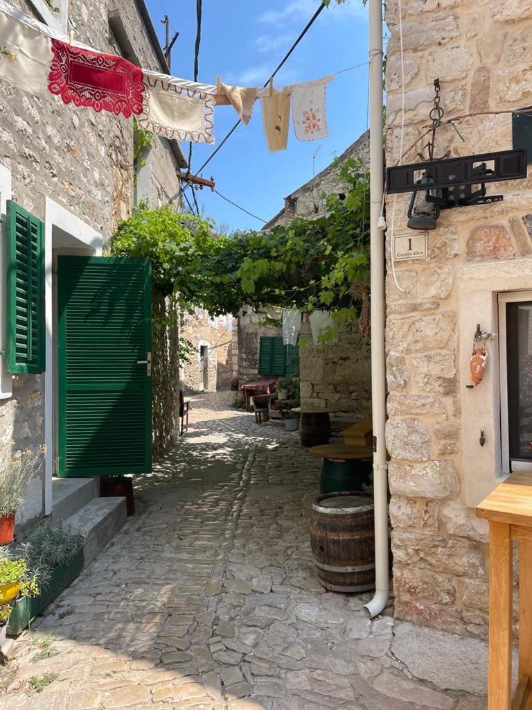 Apartman As Pirovac Exteriér fotografie